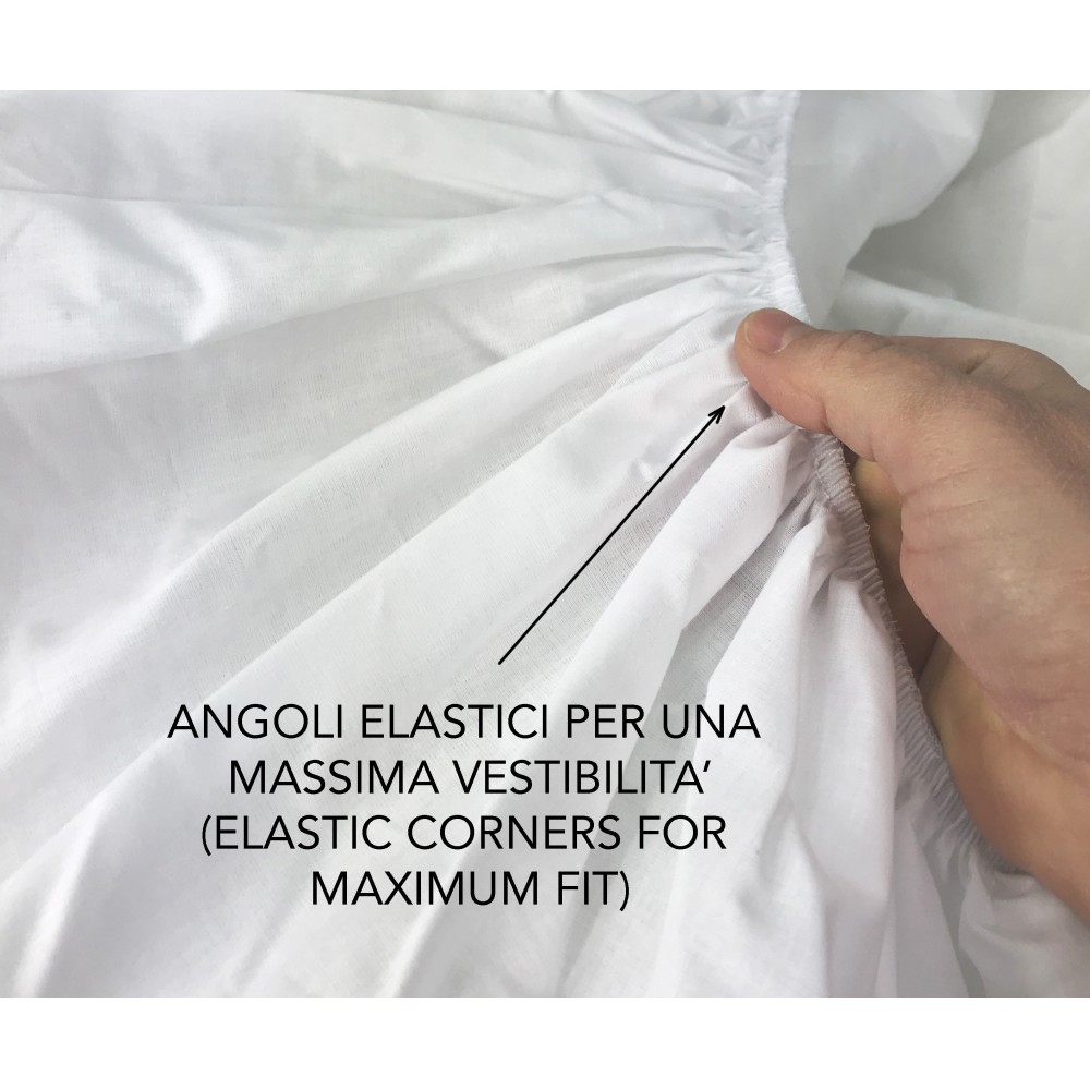 Coprimaterasso con angoli in microfibra elasticizzata